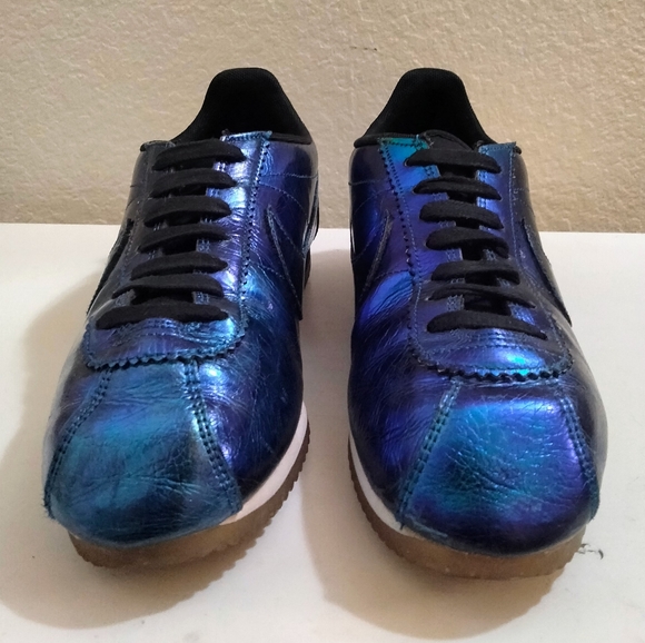 NIKE Classic Cortez SE "Iridescent Soar" Holographic 8 XLV Athletic Shoes - Picture 3 of 6